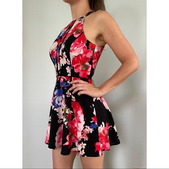 GUESS Party Dress - Picture 3 of 5